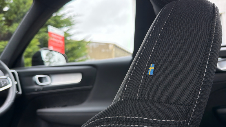 Volvo XC40 2.0 B3P Plus Dark 5dr Auto Petrol Estate